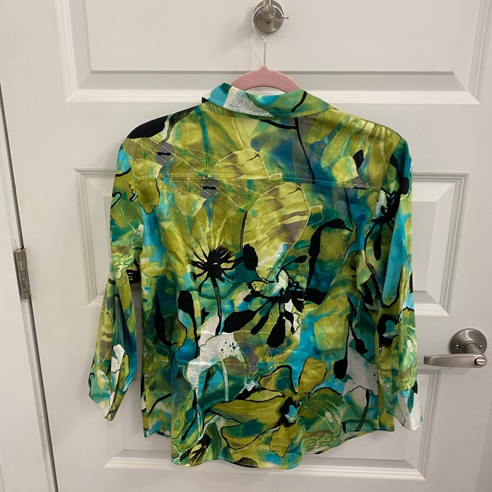 Additions by Chico’s Abstract Blouse - Picture 4 of 7